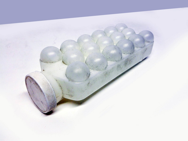 botella cubitos hielo nevera plastico 7x24x9_5 1u